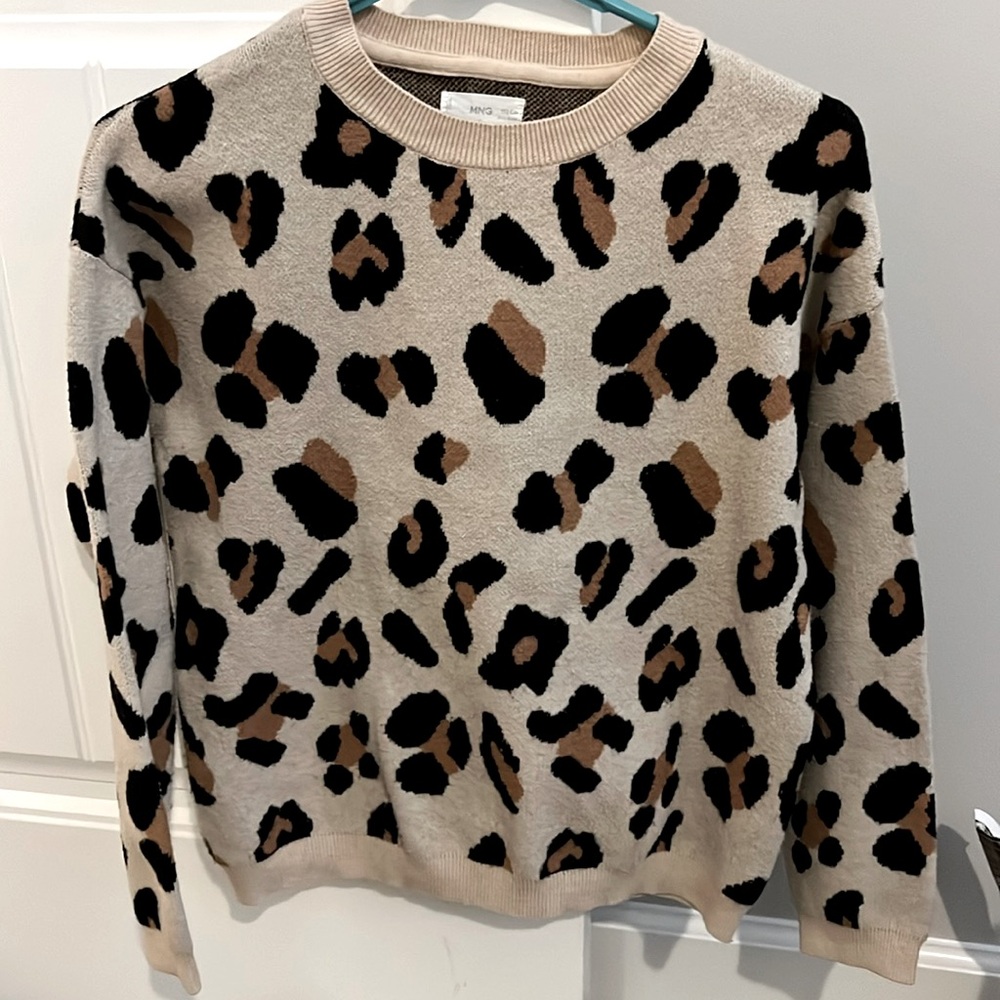 Leopard sweater